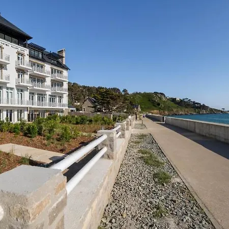 Rouzic T4, Luxury 4 Bedroom Breathtakin *